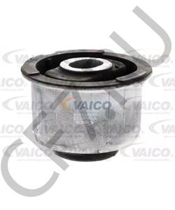 4F0 399 419 E AUDI (FAW) Втулка, балка моста в городе Королёв